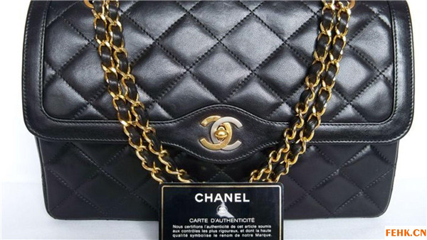 标志型的香奈尔Chanel 2.55手提包是一项伟大的投资